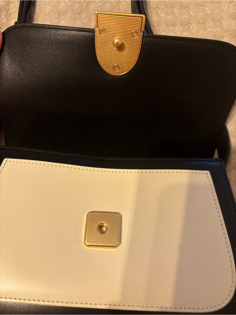 LA FESTIN Black and Cream Shoulder Bag with Gold Snap Closure - Picture 6 of 7